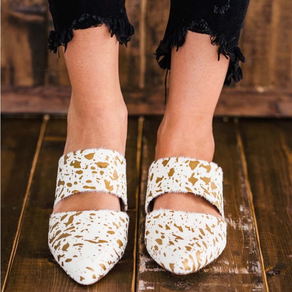 Matisse Berlin Gold Spot Ladies Slip On Sandals. Size 8. NIB.